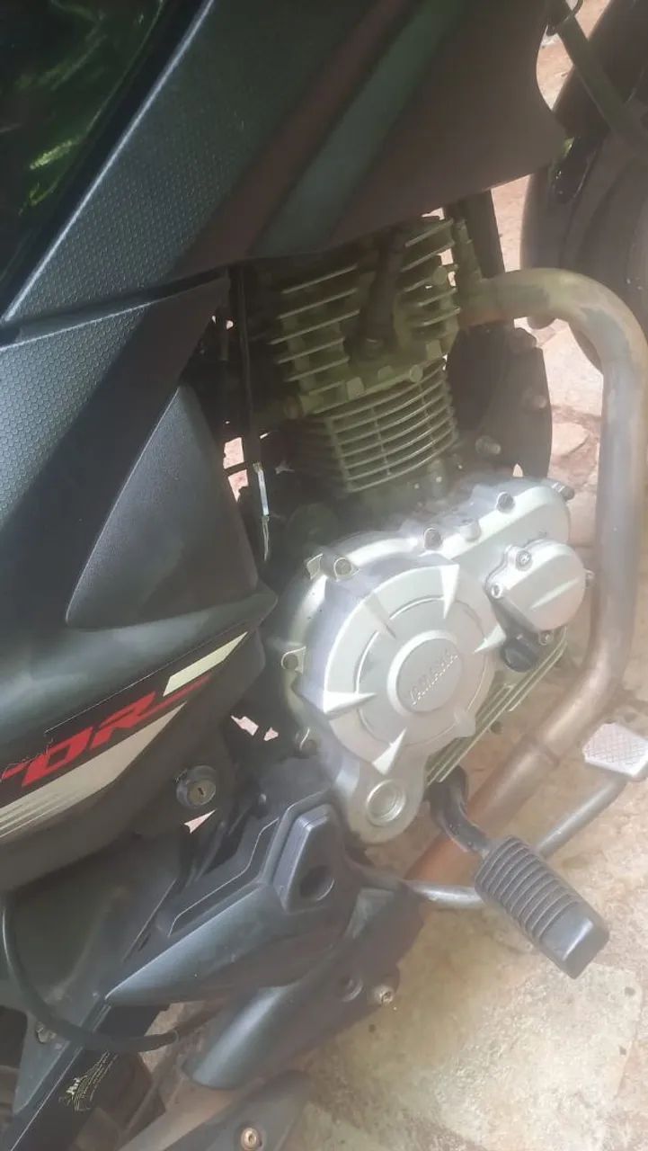 Moto semi nova 