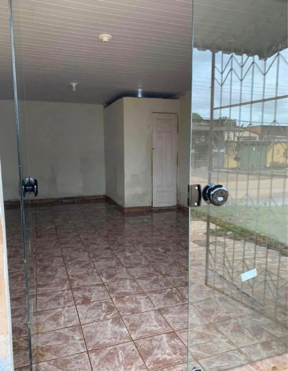 Aluga-se Ponto Comercial