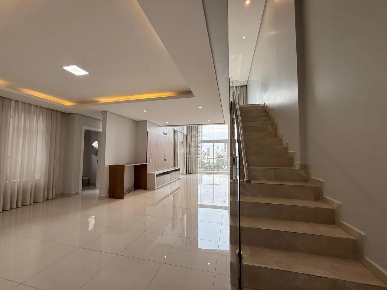 Duplex com 3 vagas e rooftop no Centro de Chapecó para venda hoje - Foto 4