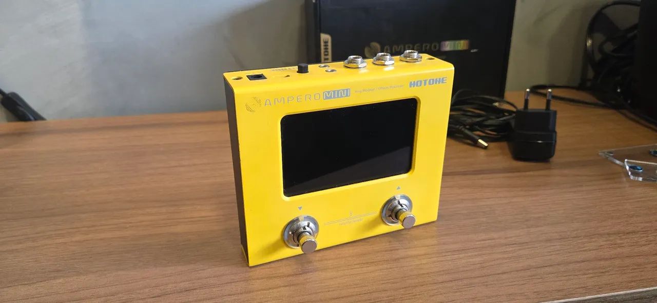 Ampero Mini + Ampero Switch - Equipamentos e Acessórios de Som