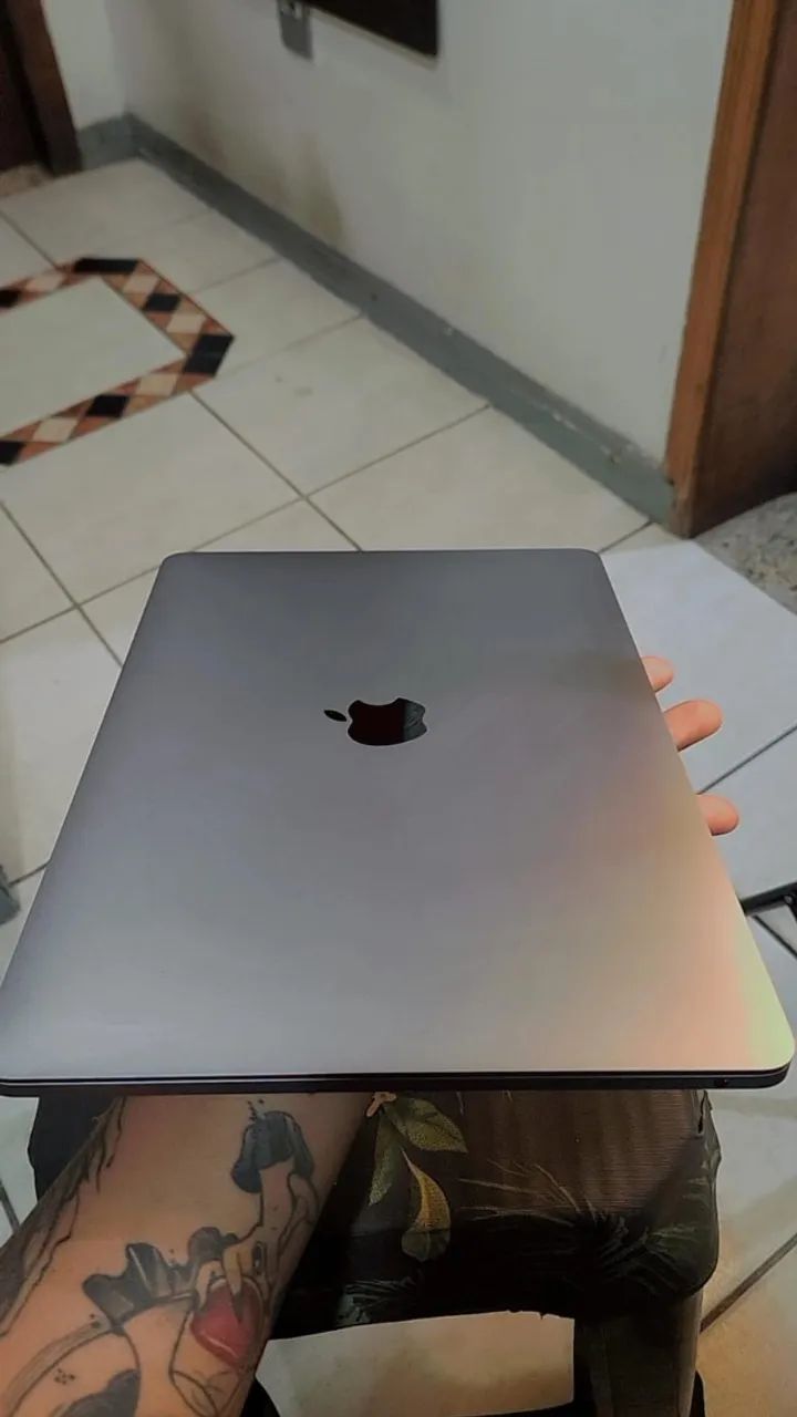 MacBook Pro modelo 2019 Touch Bar - Foto 5