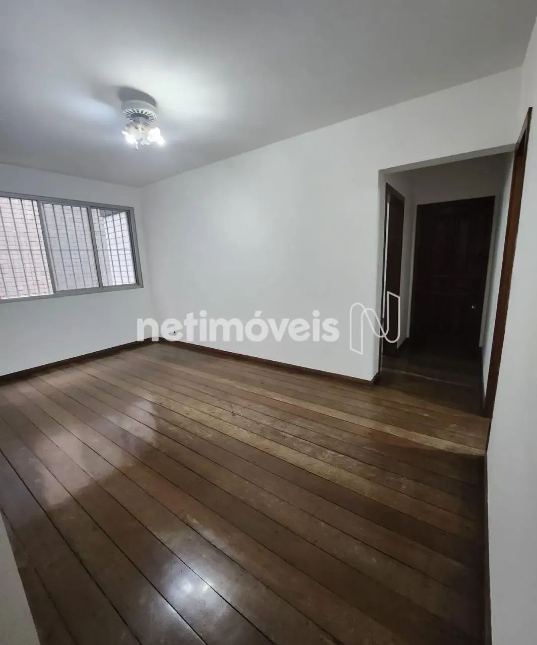 OPORTUNIDADE!Excelente apartamento de 180m²; na Savassi