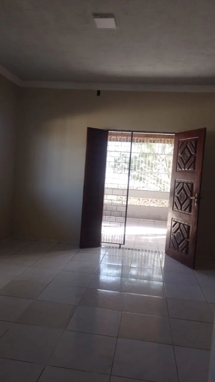 Alugo apartamento (Bairro São Bento)
