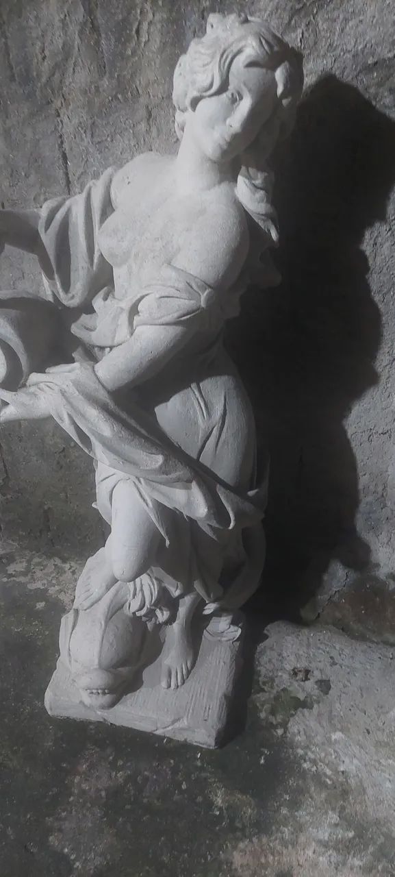 Estátua  - Foto 2