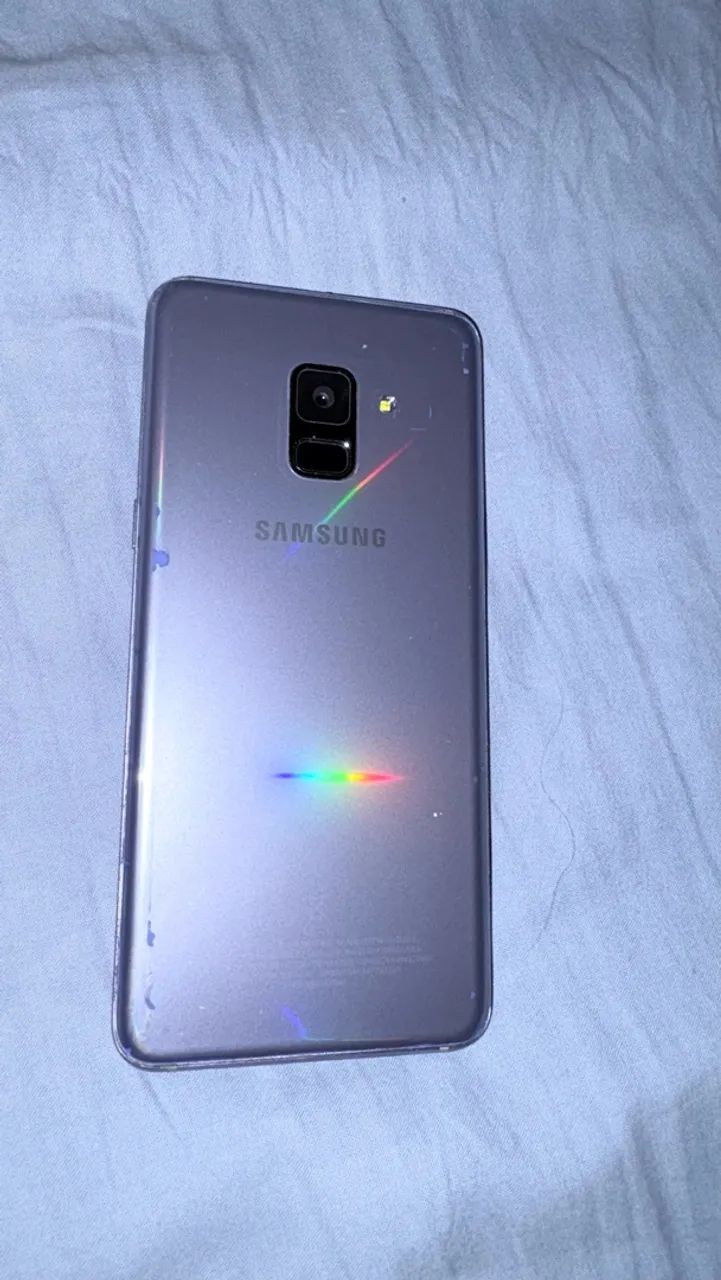 Celular smartphone Galaxy A8 64 gb. - Foto 2