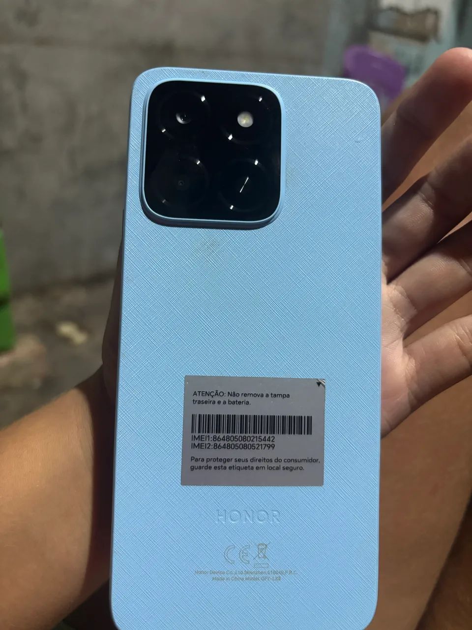 Celular à venda 