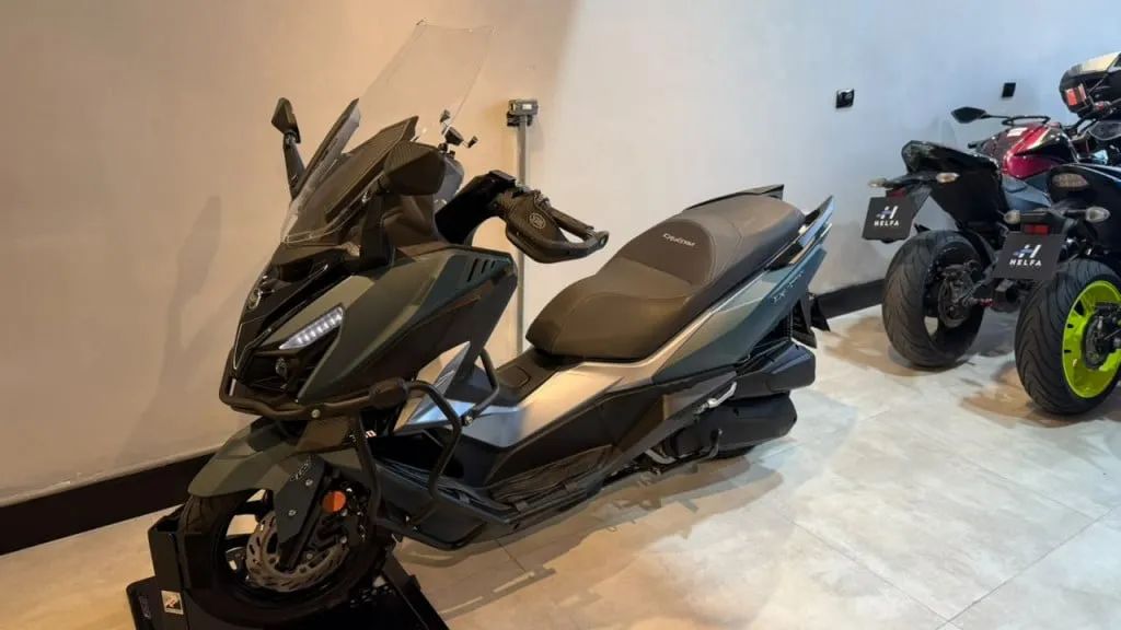 DAFRA CRUISYM 300 - Foto 4