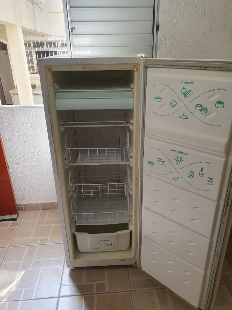Freezer Vertical 121 L - Consul - Usado - Foto 2