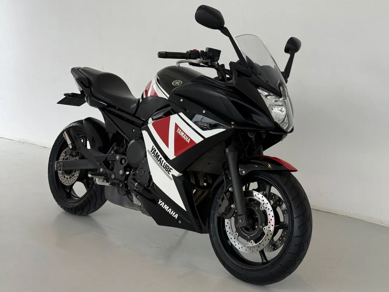 XJ6F 2012 IMPECÁVEL 