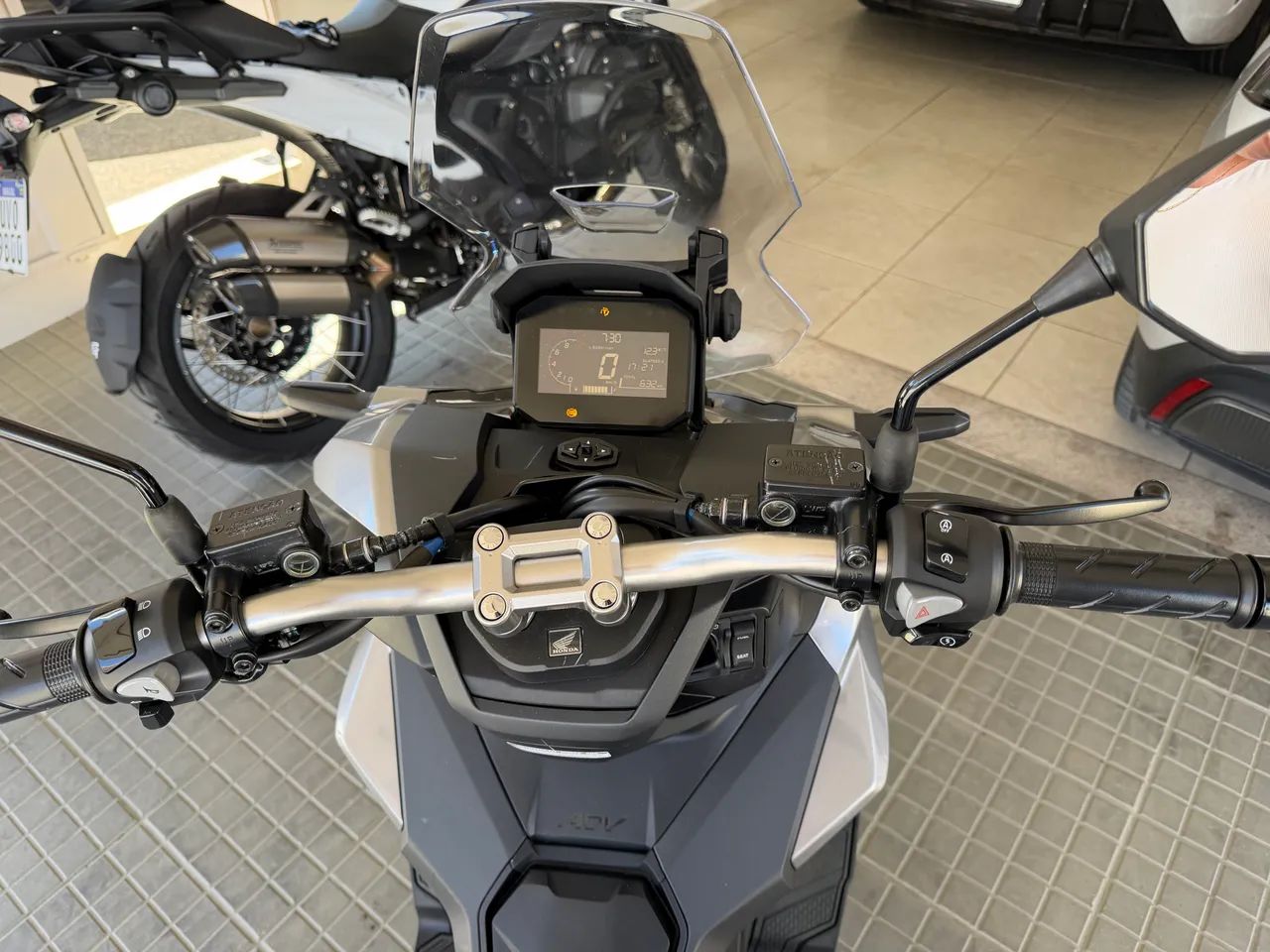 Honda ADV 160 - Foto 3