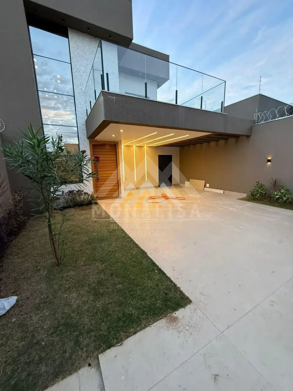 Linda casa com suíte máster no Reserva Real