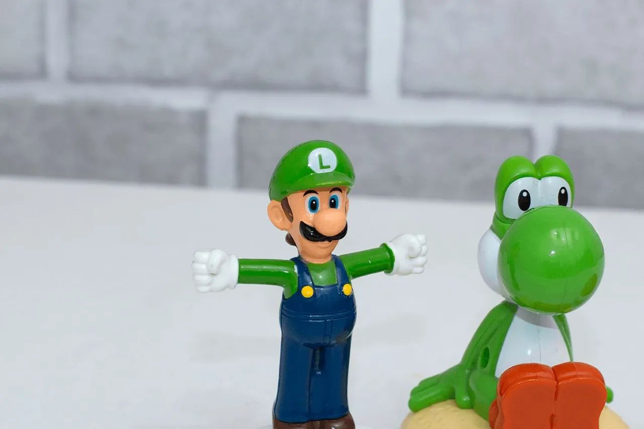 kit com 3 brinquedos Mario Bross McDonalds - Foto 5