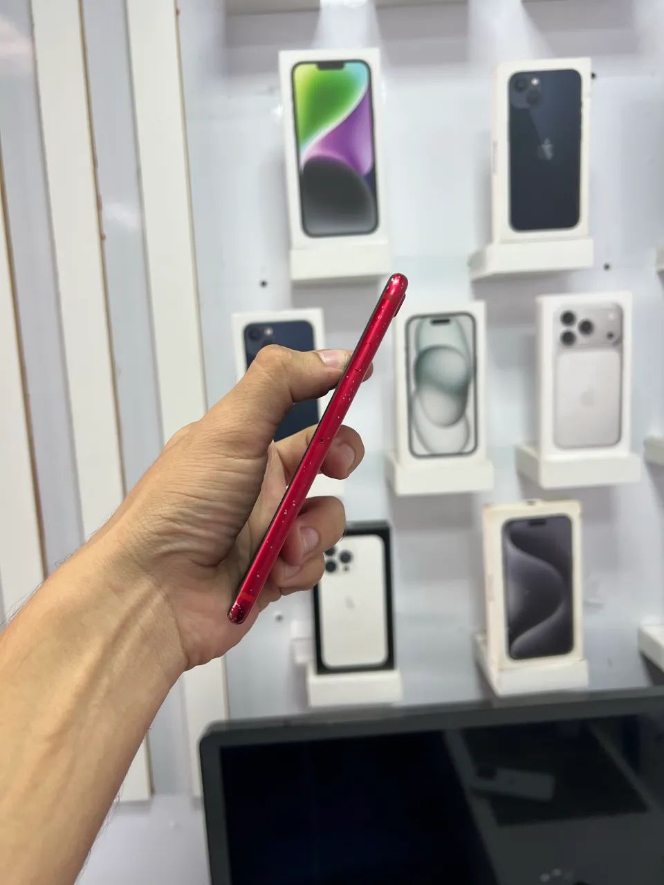 IPhone SE 2020 64GB (vermelho) - Foto 4