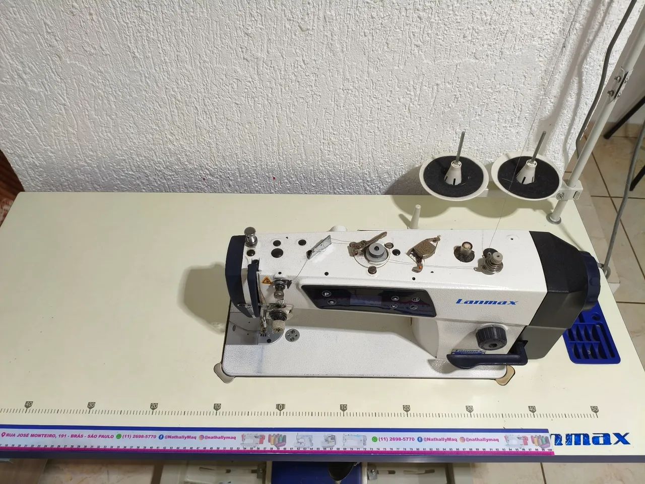 Duas máquinas retas e uma interlock semi novaa - Foto 2