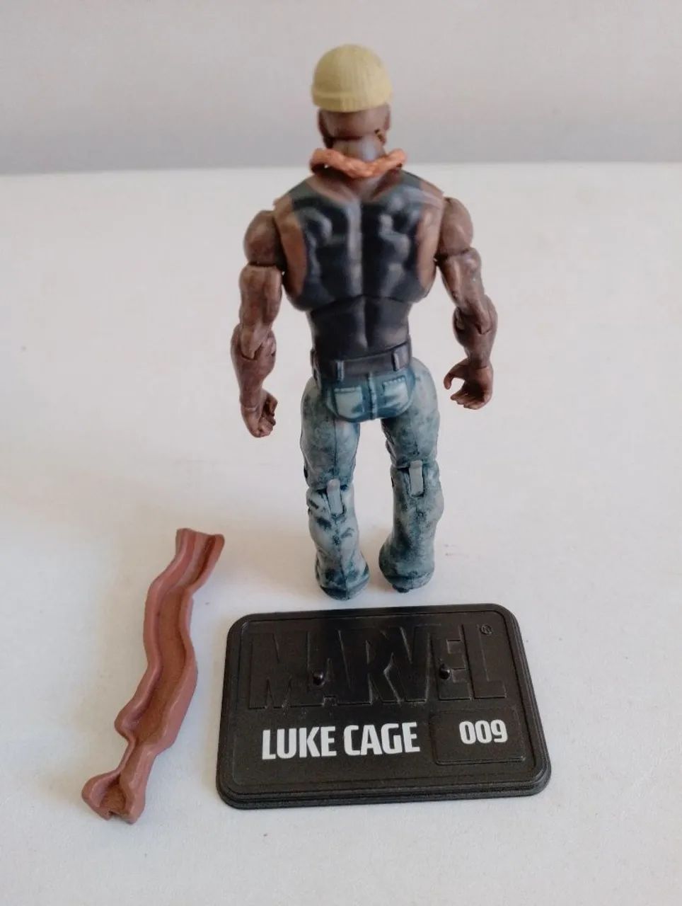 Marvel Universe Luke Cage Tamanho 10 cm HASBRO - Foto 4