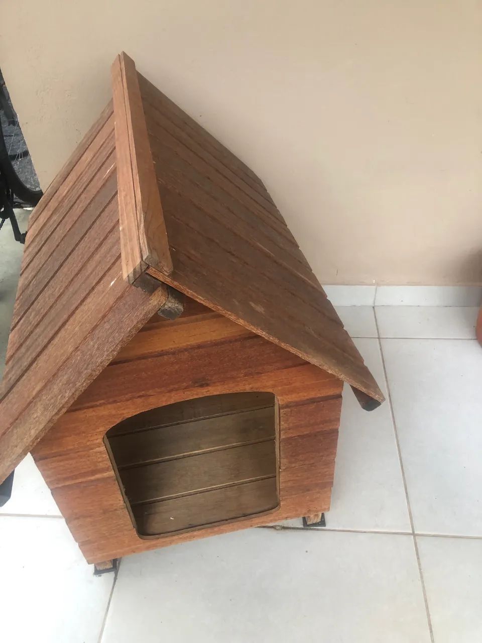 Casinha de cachorro - retirar no R.Tavares 