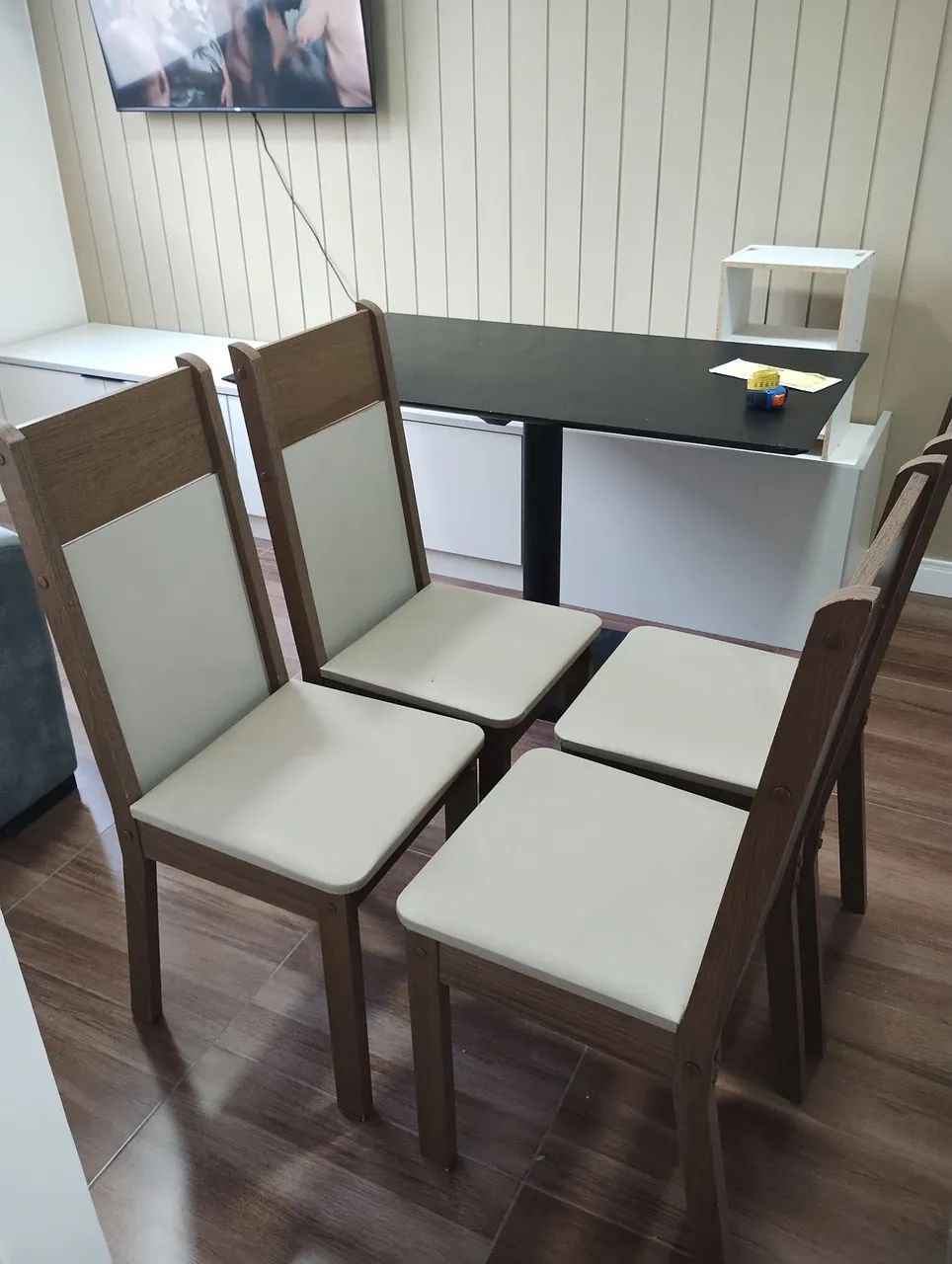 Vendo 3 cadeiras sala de estar/jantar