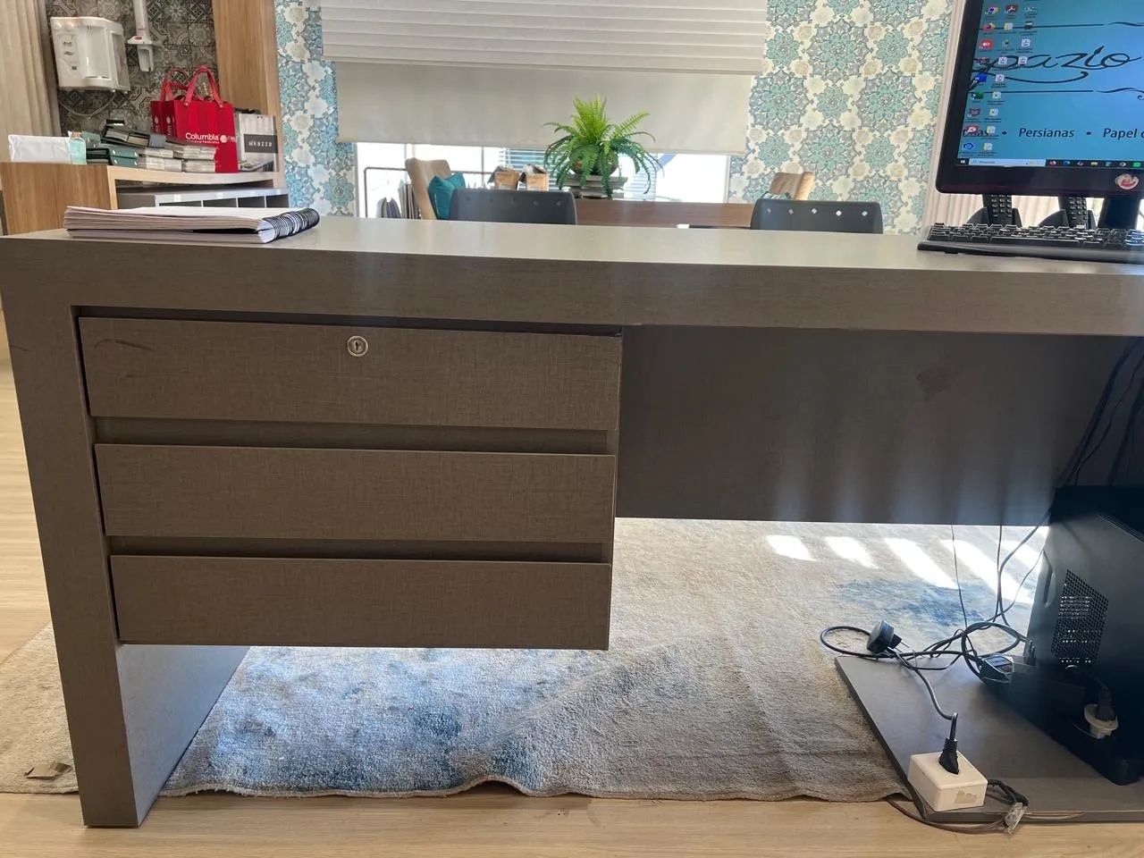 Mesa de escritório mdf cinza - Foto 2