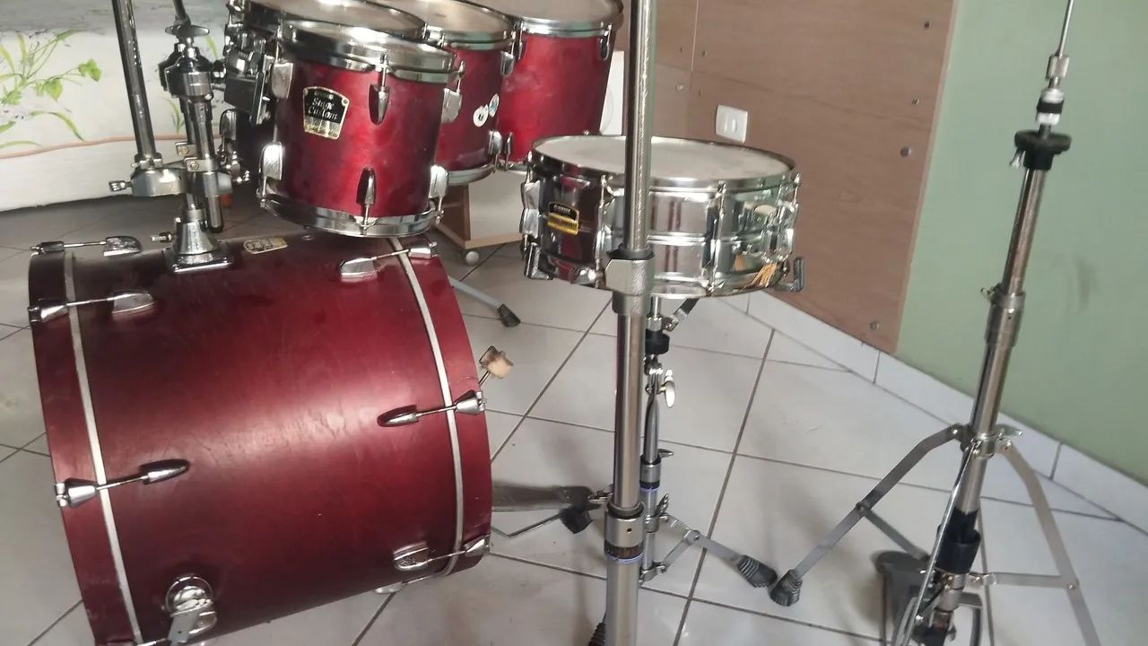 Bateria Yamaha Stage Custom Laqueada  - Foto 2