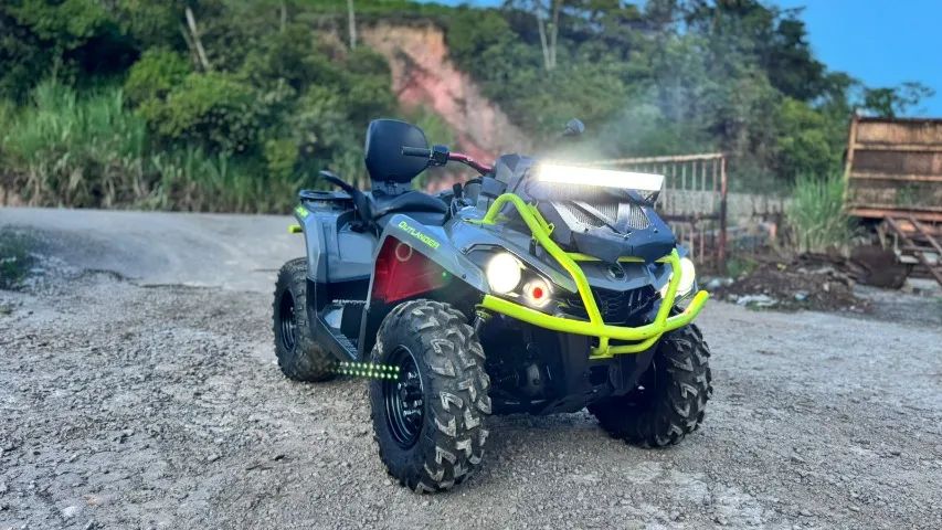 Can-Am Outlander 570 (2021) - 4x4