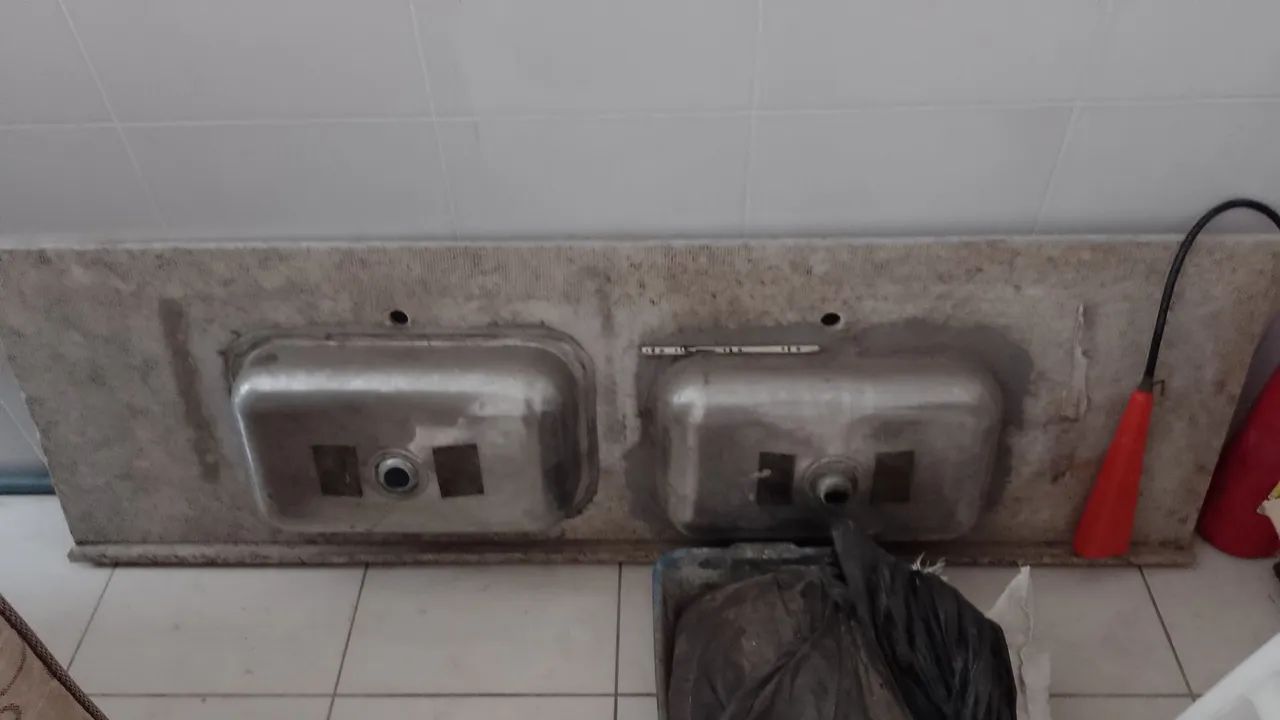 Pia de mármore com 2 cubas - Foto 3