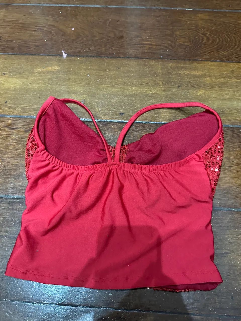 Cropped Vermelho de Paetês com Laço - Foto 2