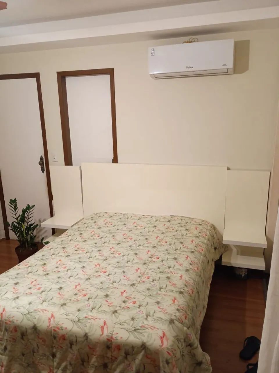 Cabeceira de cama.