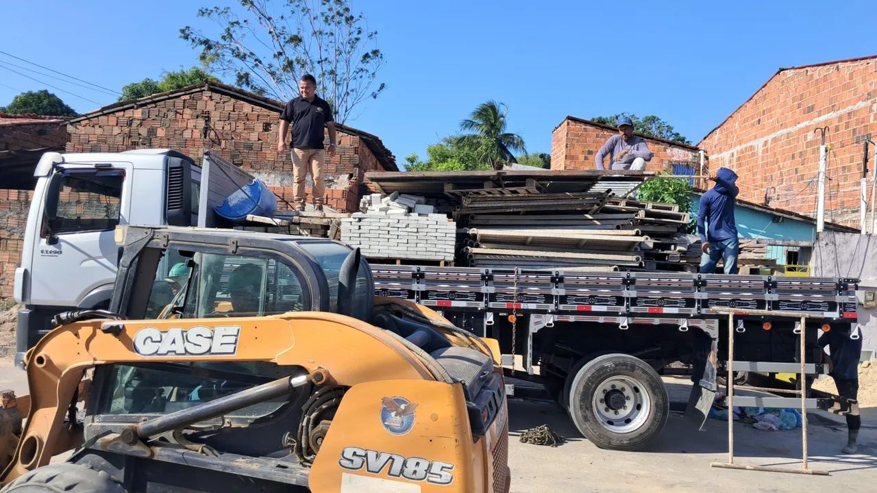 Frete caminhão com carroceria grande  - Foto 5