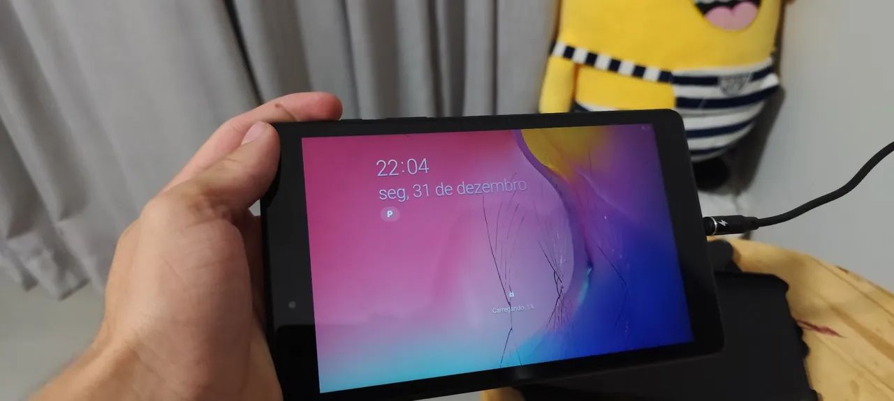 Tablete T290 funcionando tudo!! Está novo Só tem risco a tela!