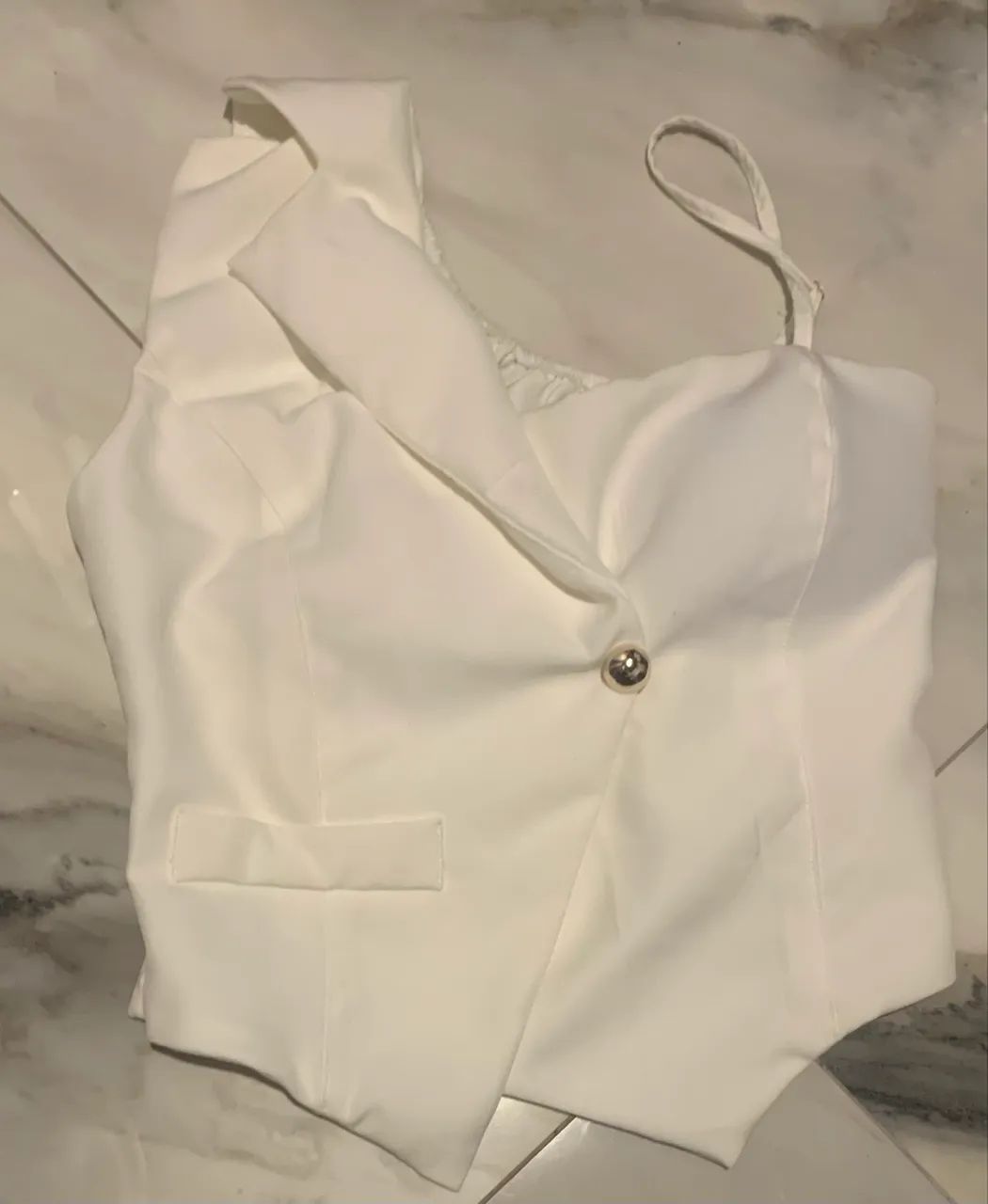 Blusa estilo colete 