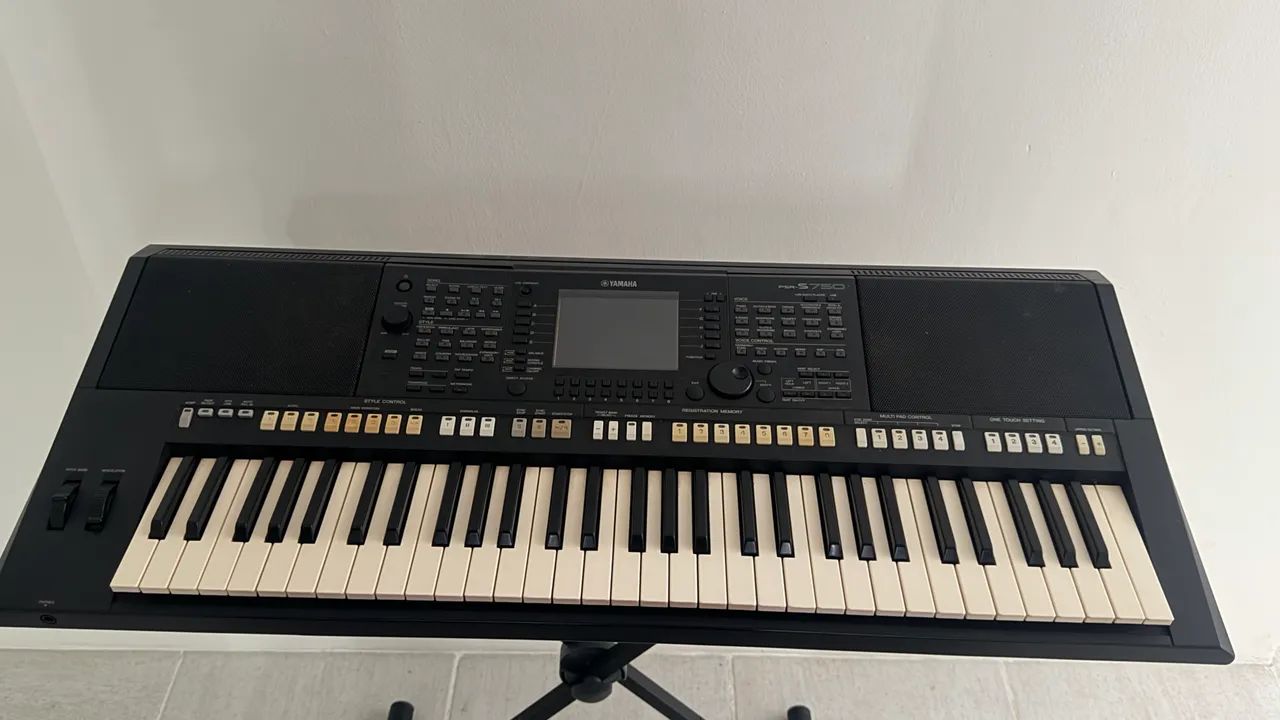 Teclado Yamaha S-750 - Foto 3