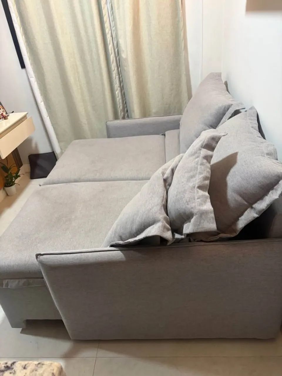 Sofá Retrátil 2 Lugares Cinza Claro - Confortável e Moderno - Foto 4