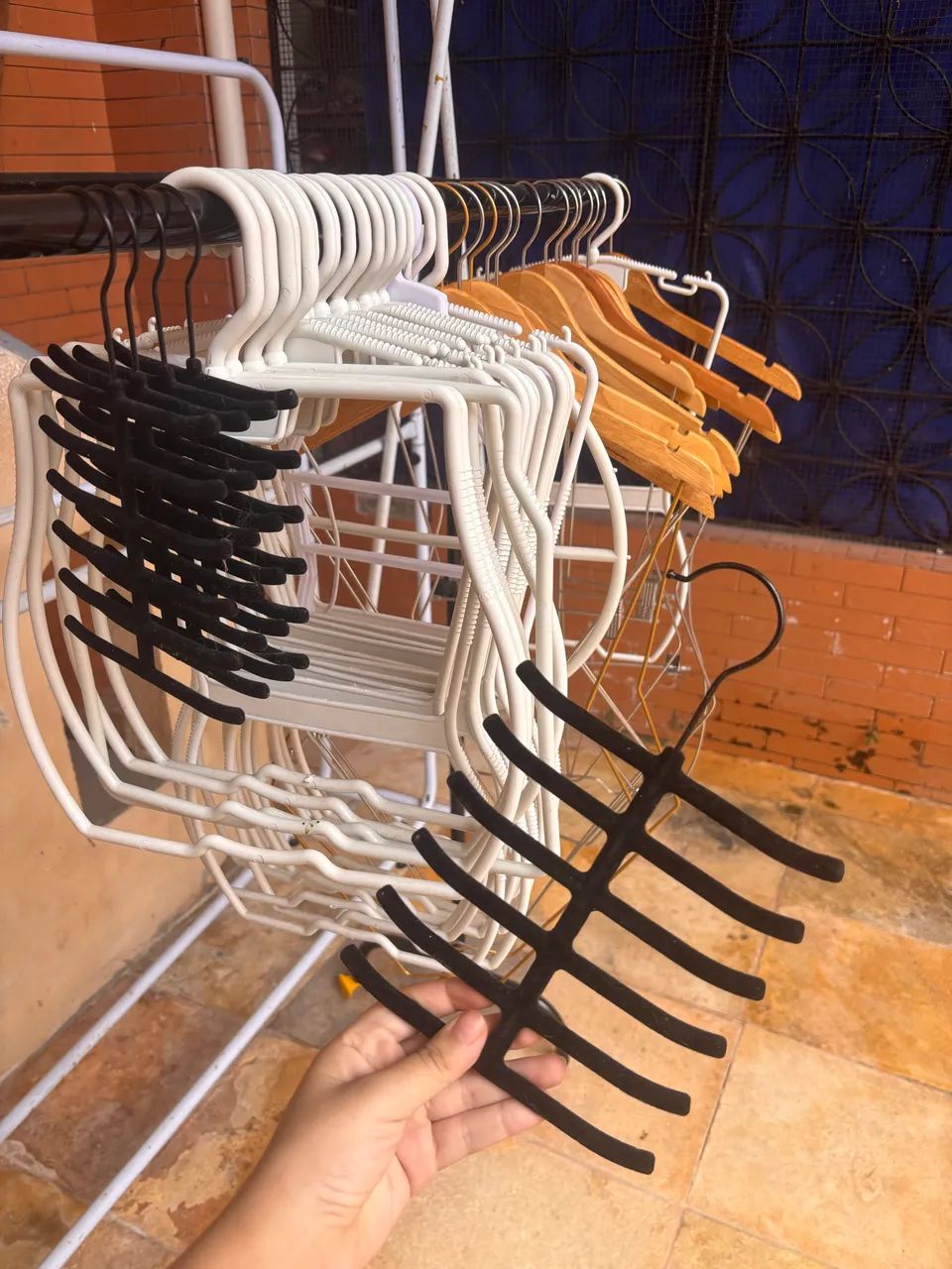 Arara com cabides desapego  - Foto 4