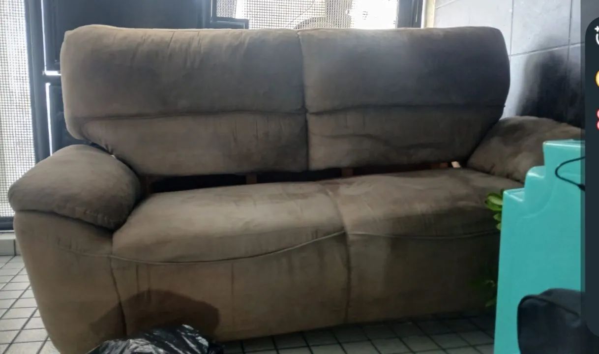  Vendo sofá 3 lugares 