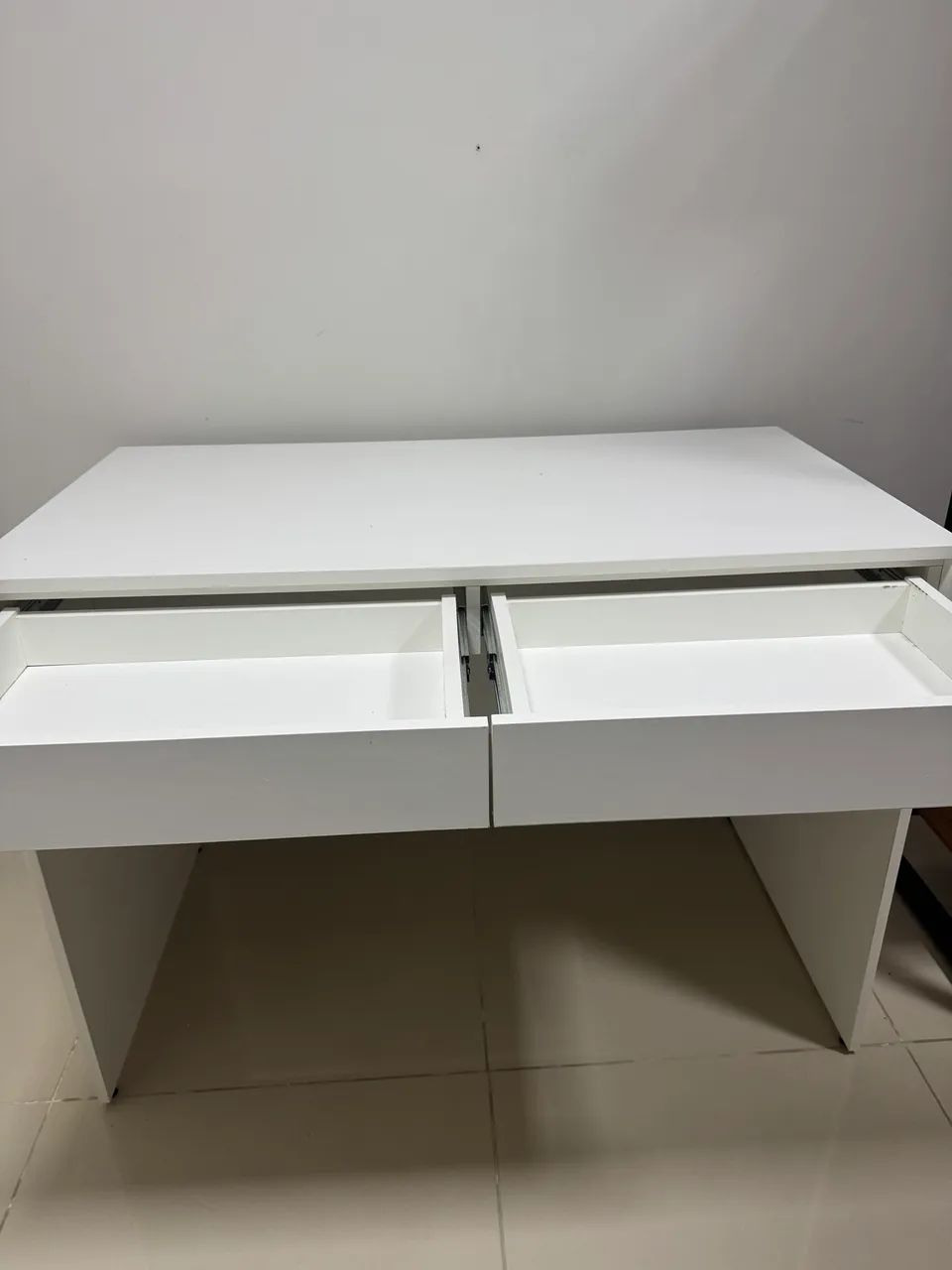 Mesa de escritório com gaveta  - Foto 3