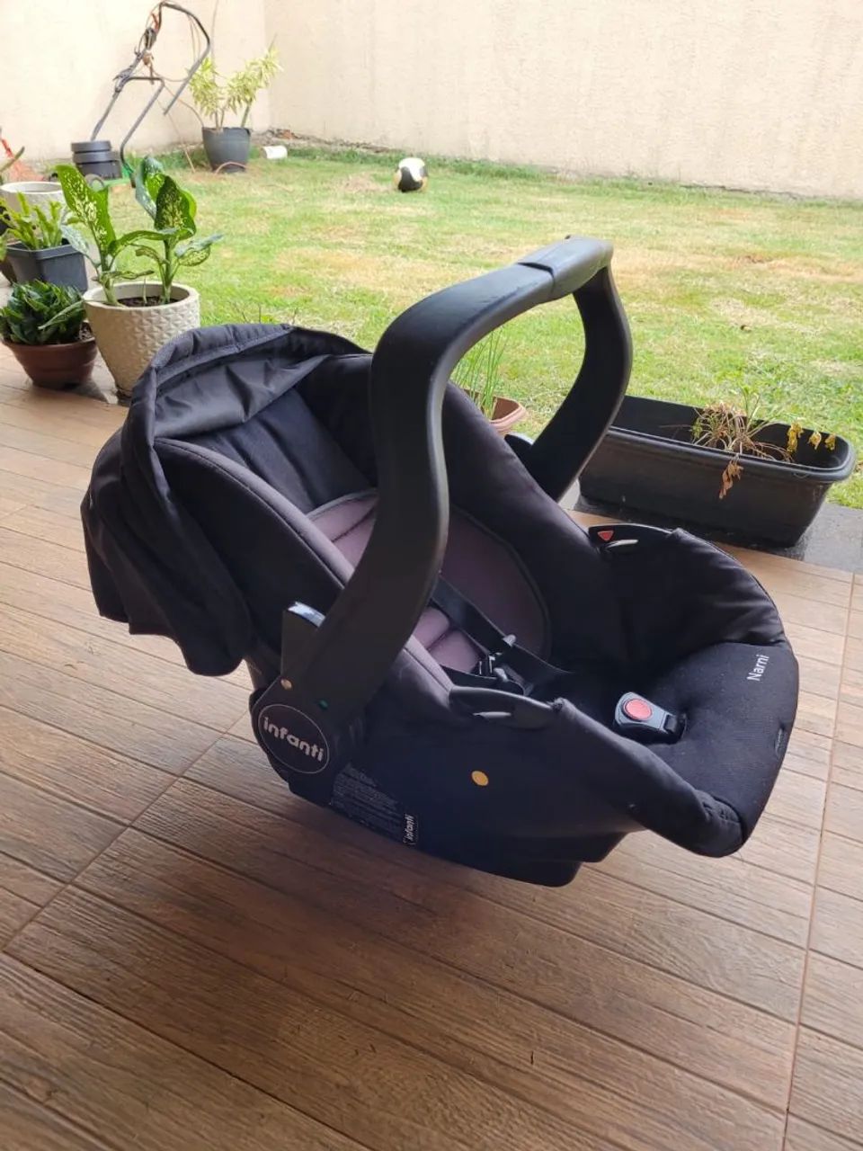 Carrinho de bebê e bebê conforto - Foto 4