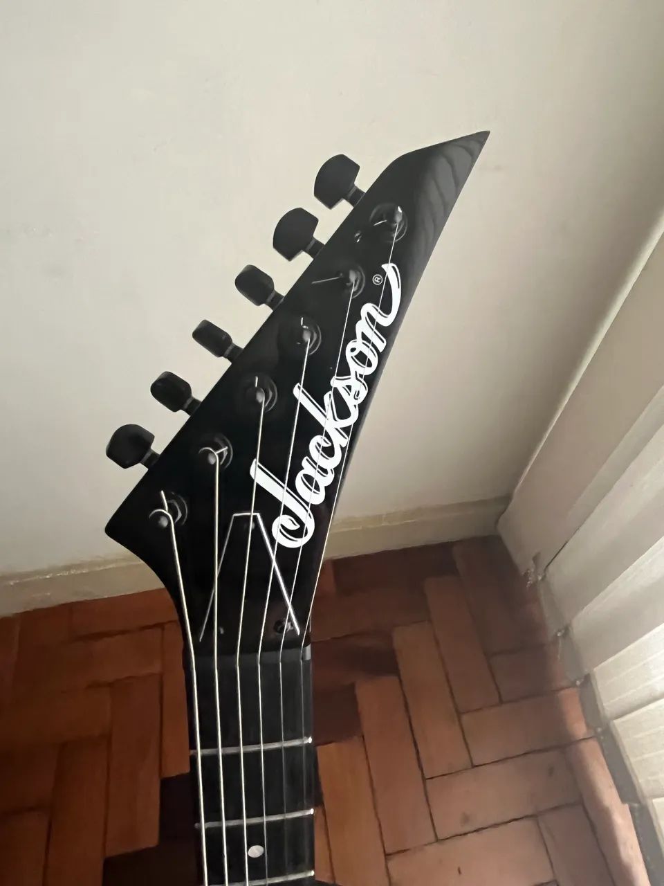 Guitarra Jackson js11 dinky  - Foto 3