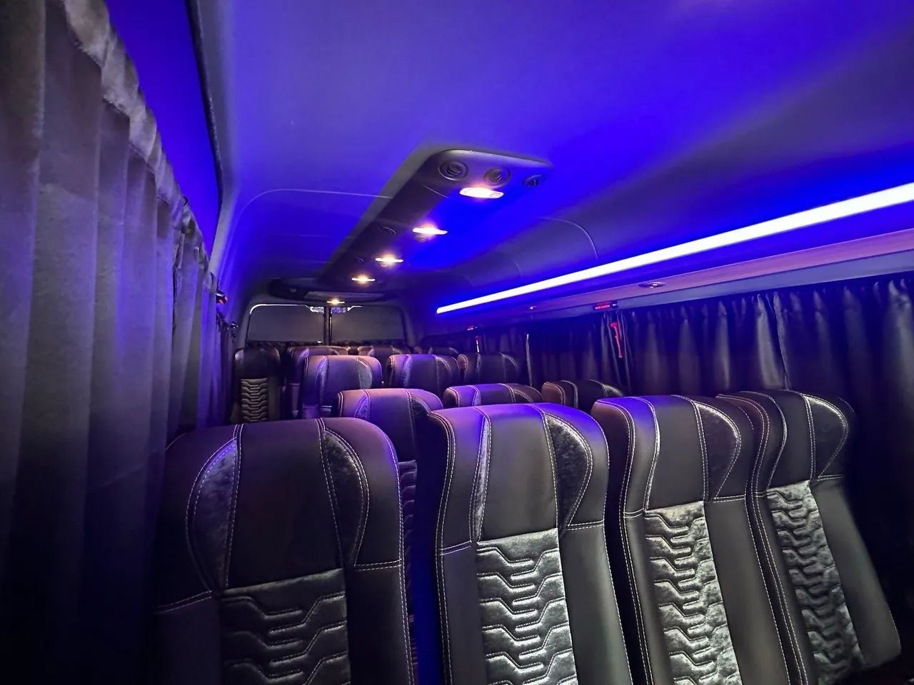 Aluguel de Van com motorista e fretamento, excursões com preço justo. R$1 - Foto 3