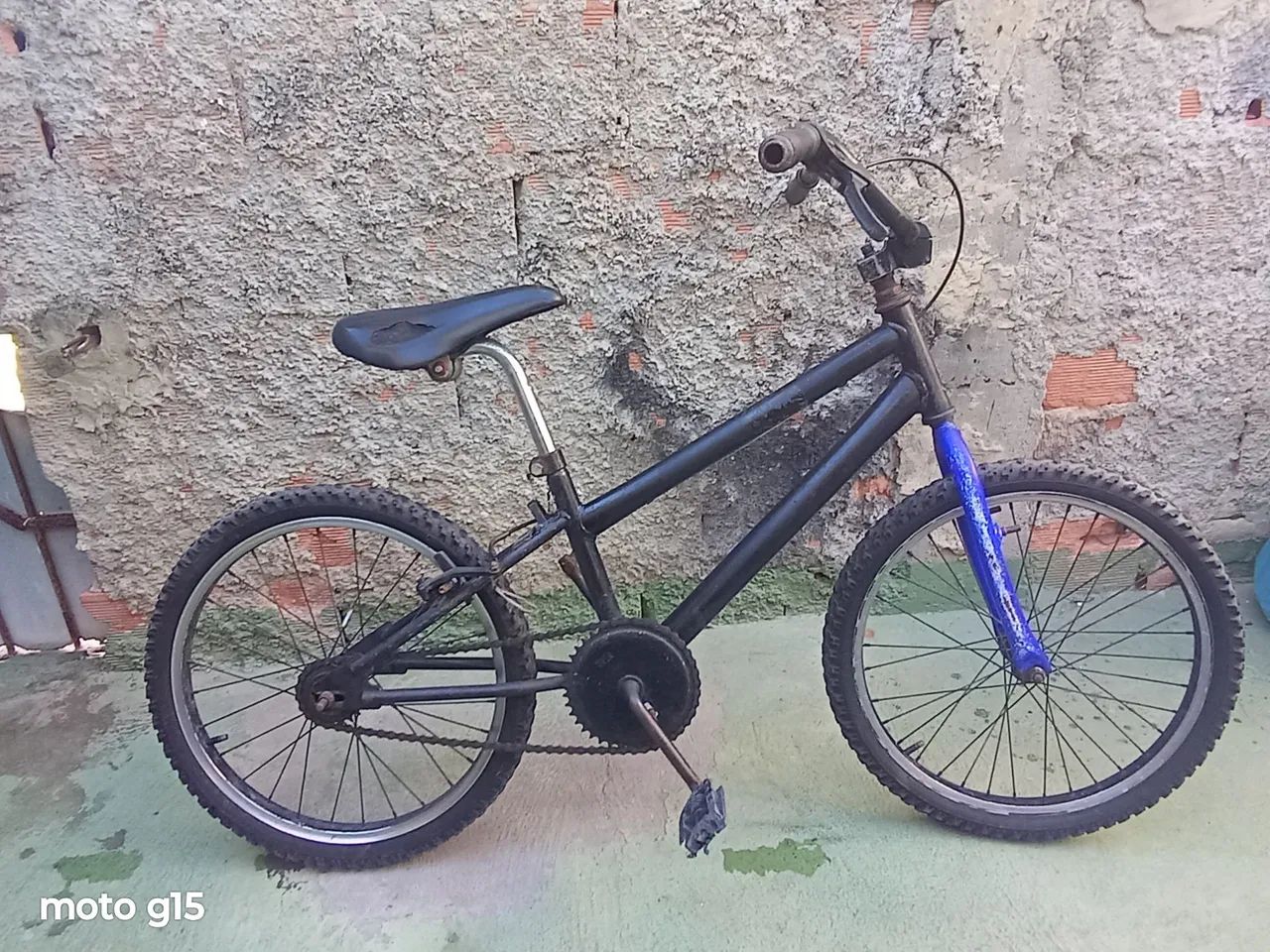 Bicicleta ARO 20 com bagageiro e os pitos de cubo