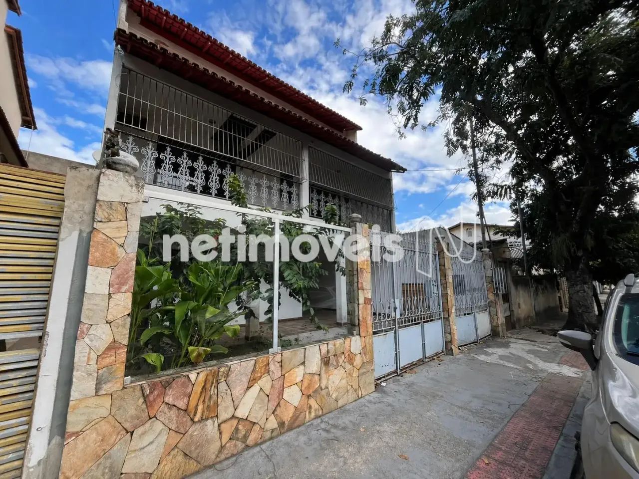 CASA DUPLEX A VENDA