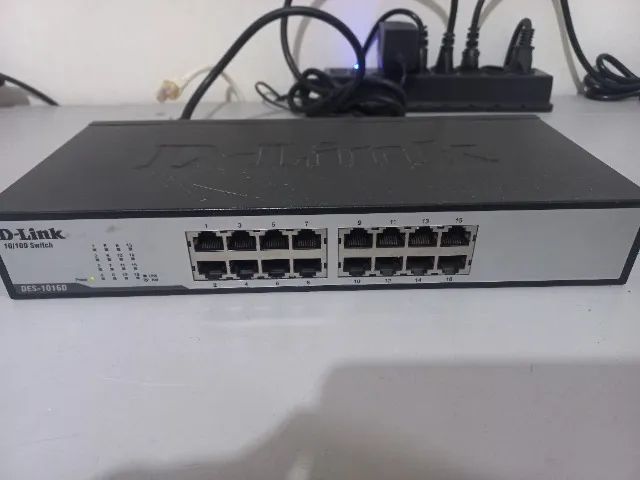 Switch D-Link DES-1016D