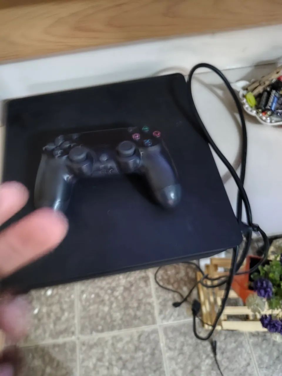 Ps4+6 jogos- em ótimo estado - Foto 2