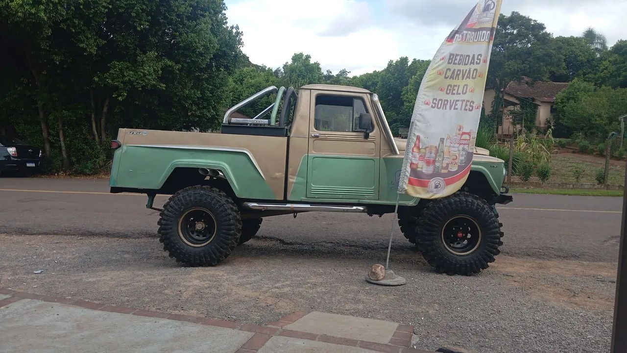 Ford F-75 4X4 2.3 1976