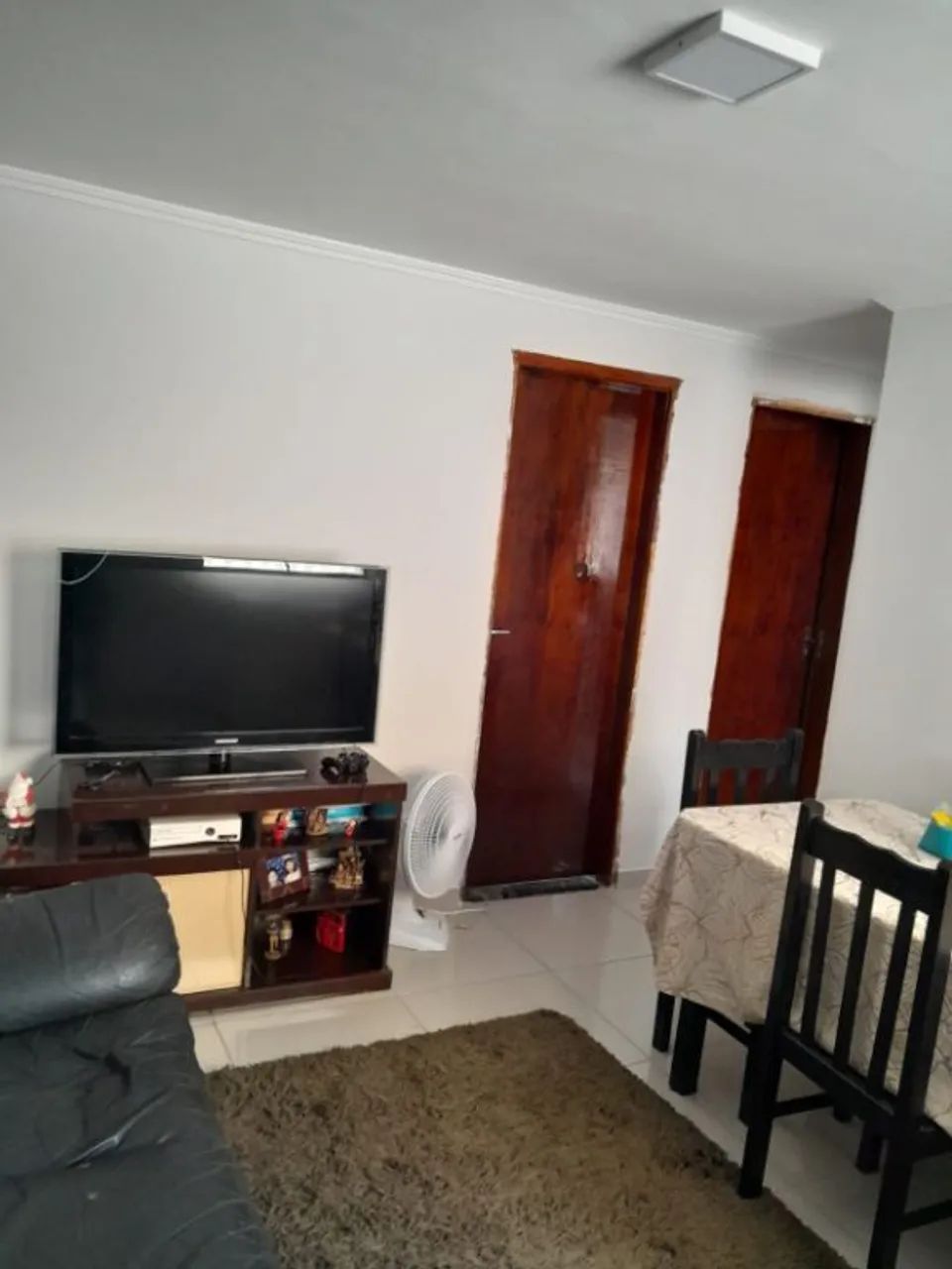 APTO A VENDA NO JD MARILU COM 2 DORM. E VAGA DE GARAGEM