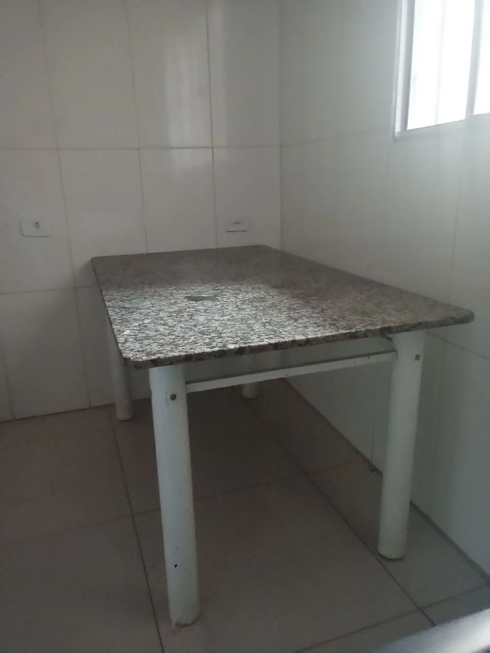 RETIRAR ATE AMANHÃ Mesa de mármore 