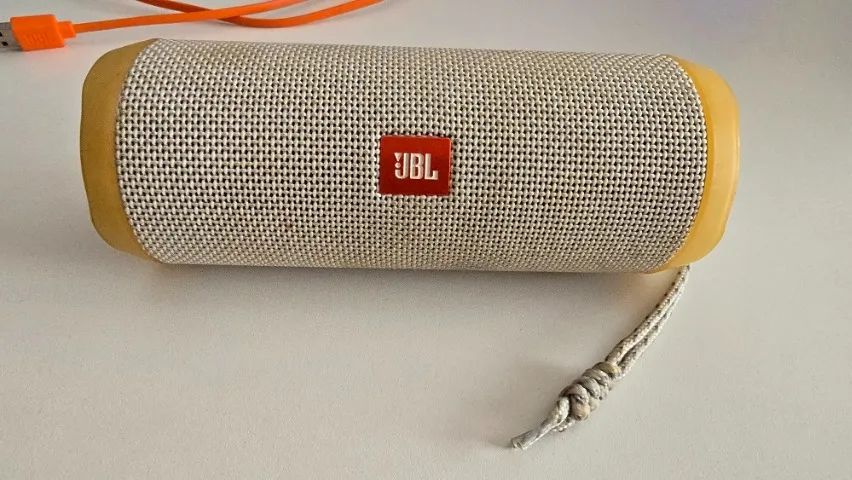 JBL Flip 4 original (usado) - Foto 3