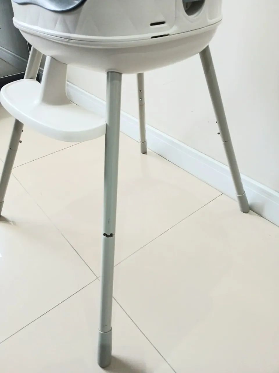 Cadeira de Alimentação Safety 1st Branca e Cinza  - Foto 2