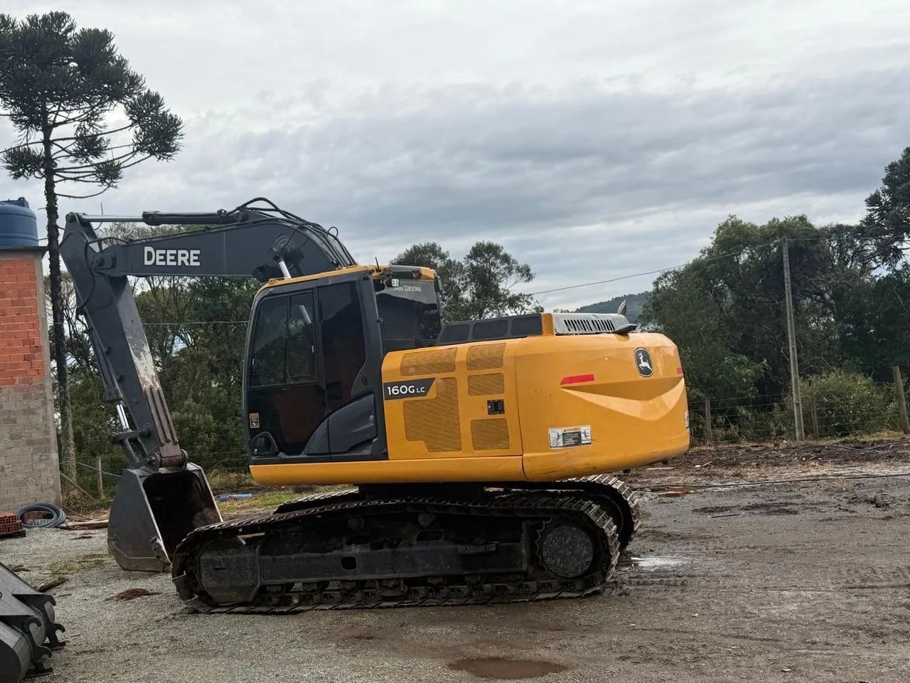 ESCAVDEIRA HIDRÁULICA  JOHN DEERE 160 GC