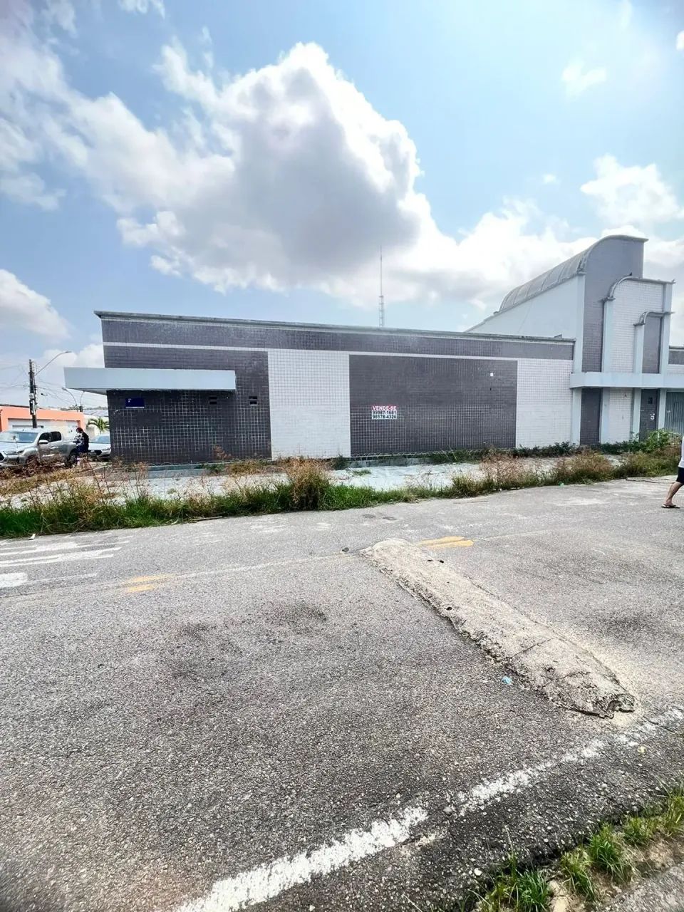 Conjunto Euclides Figueiredo | Prédio Comercial | 1.400m² - Foto 3