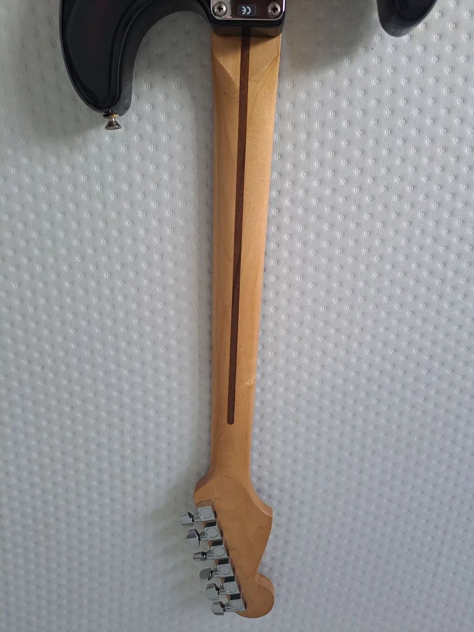 Guitarra Fender Stratocaster Standard 1999 - Foto 2